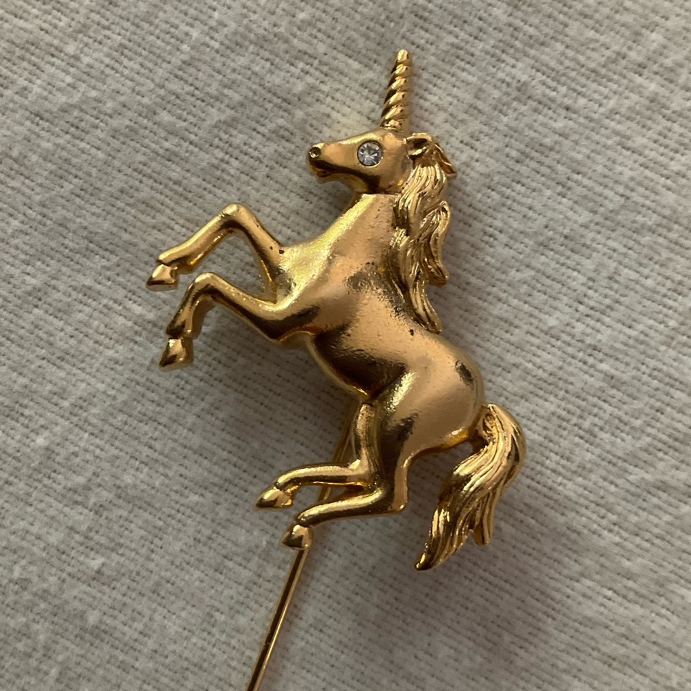 Avon 1998 Vintage New Mythical Unicorn Stick Pin - Picture 5 of 8